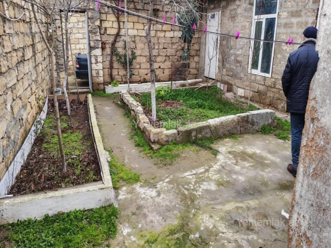 Satılır 2 otaqlı həyət evi 60 m²