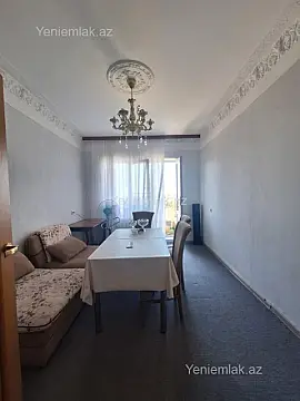 Satılır 5 otaqlı köhnə tikili 120 m²