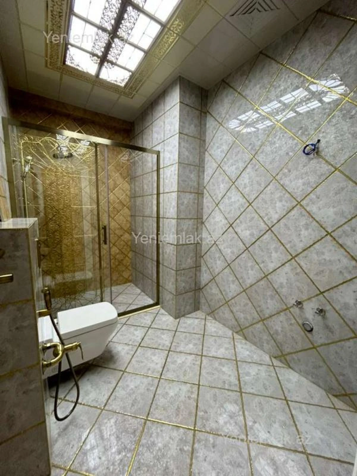 Satılır 3 otaqlı yeni tikili 151 m²