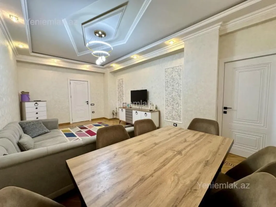 Satılır 3 otaqlı yeni tikili 90 m²