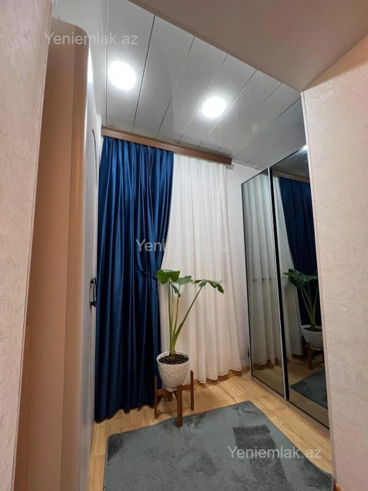 Satılır 2 otaqlı köhnə tikili 45 m²