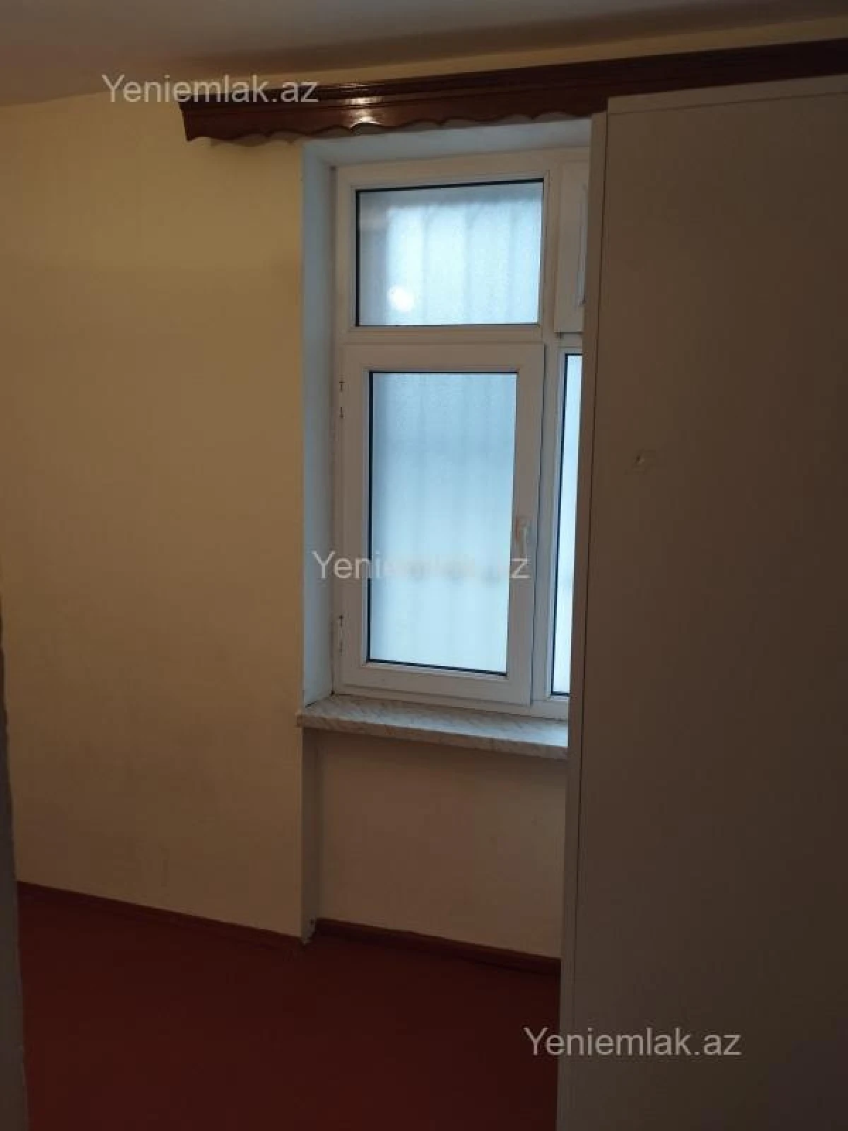 Satılır 1 otaqlı köhnə tikili 32 m²