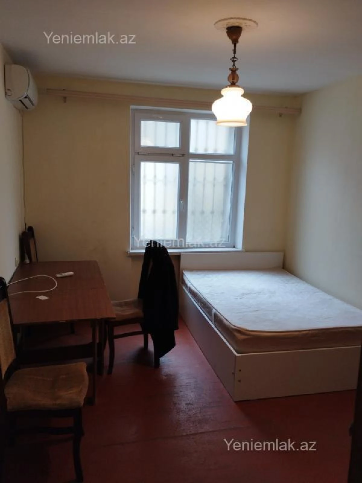 Satılır 1 otaqlı köhnə tikili 32 m²