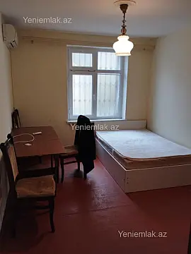 Satılır 1 otaqlı köhnə tikili 32 m²