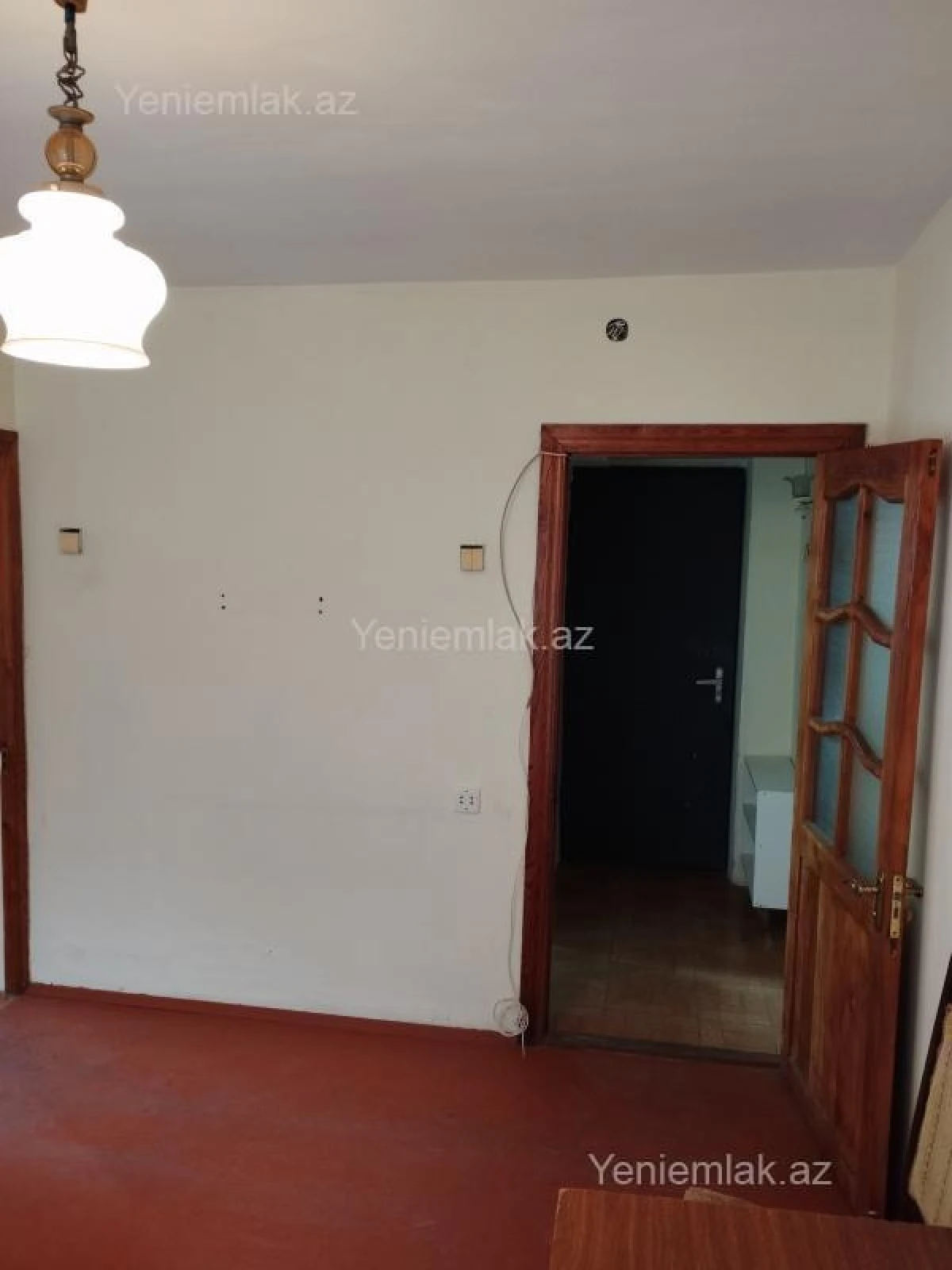 Satılır 1 otaqlı köhnə tikili 32 m²