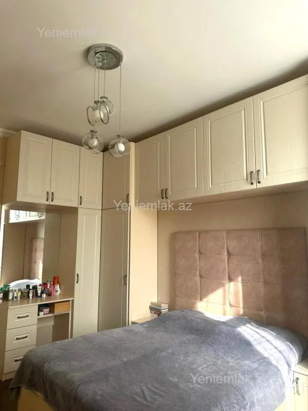 Satılır 3 otaqlı yeni tikili 85 m²