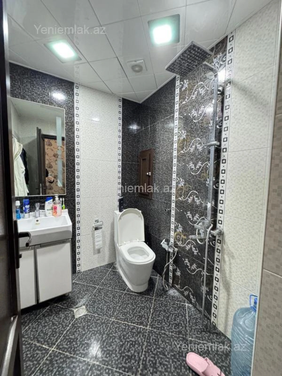 Satılır 3 otaqlı yeni tikili 134 m²