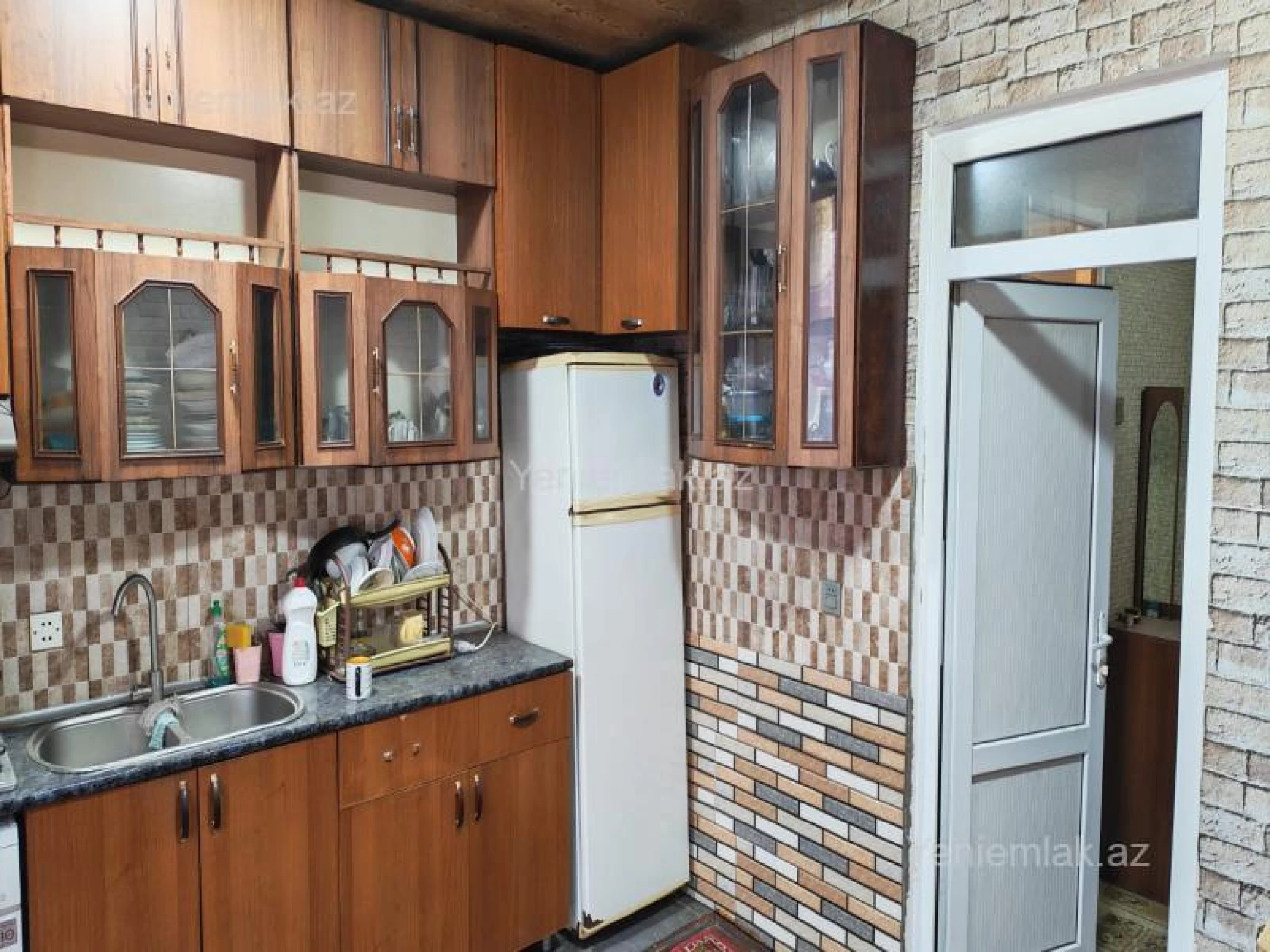 Satılır 2 otaqlı köhnə tikili 50 m²