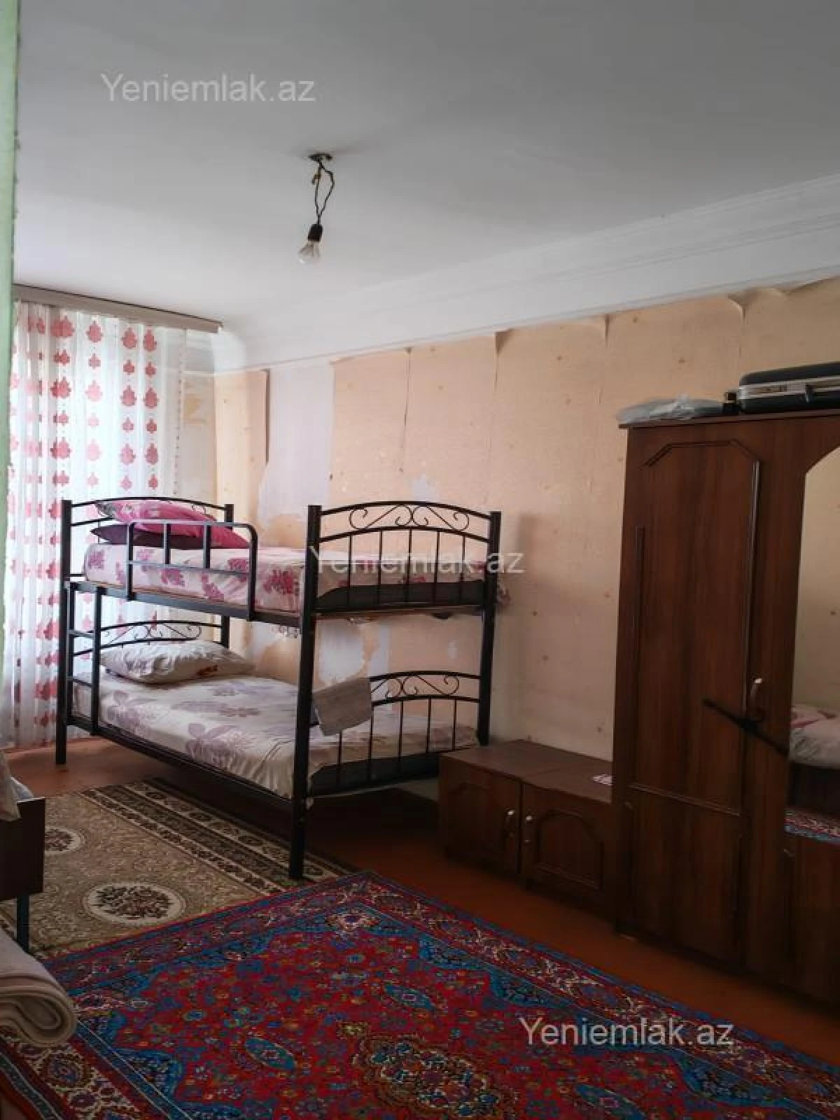 Satılır 2 otaqlı köhnə tikili 50 m²