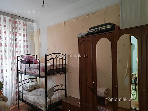 Satılır 2 otaqlı köhnə tikili 50 m²