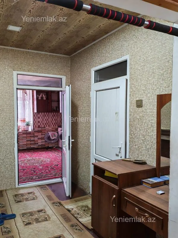 Satılır 2 otaqlı köhnə tikili 50 m²