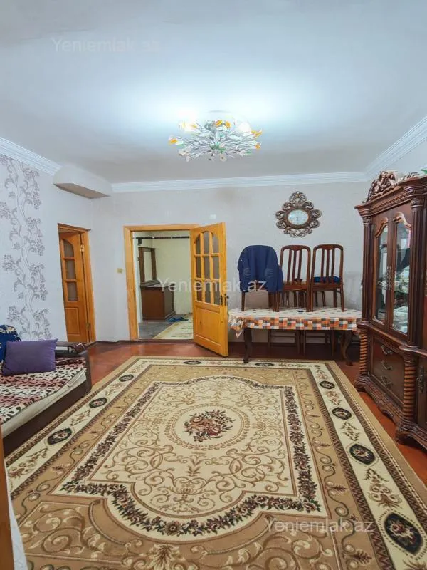 Satılır 2 otaqlı köhnə tikili 50 m²