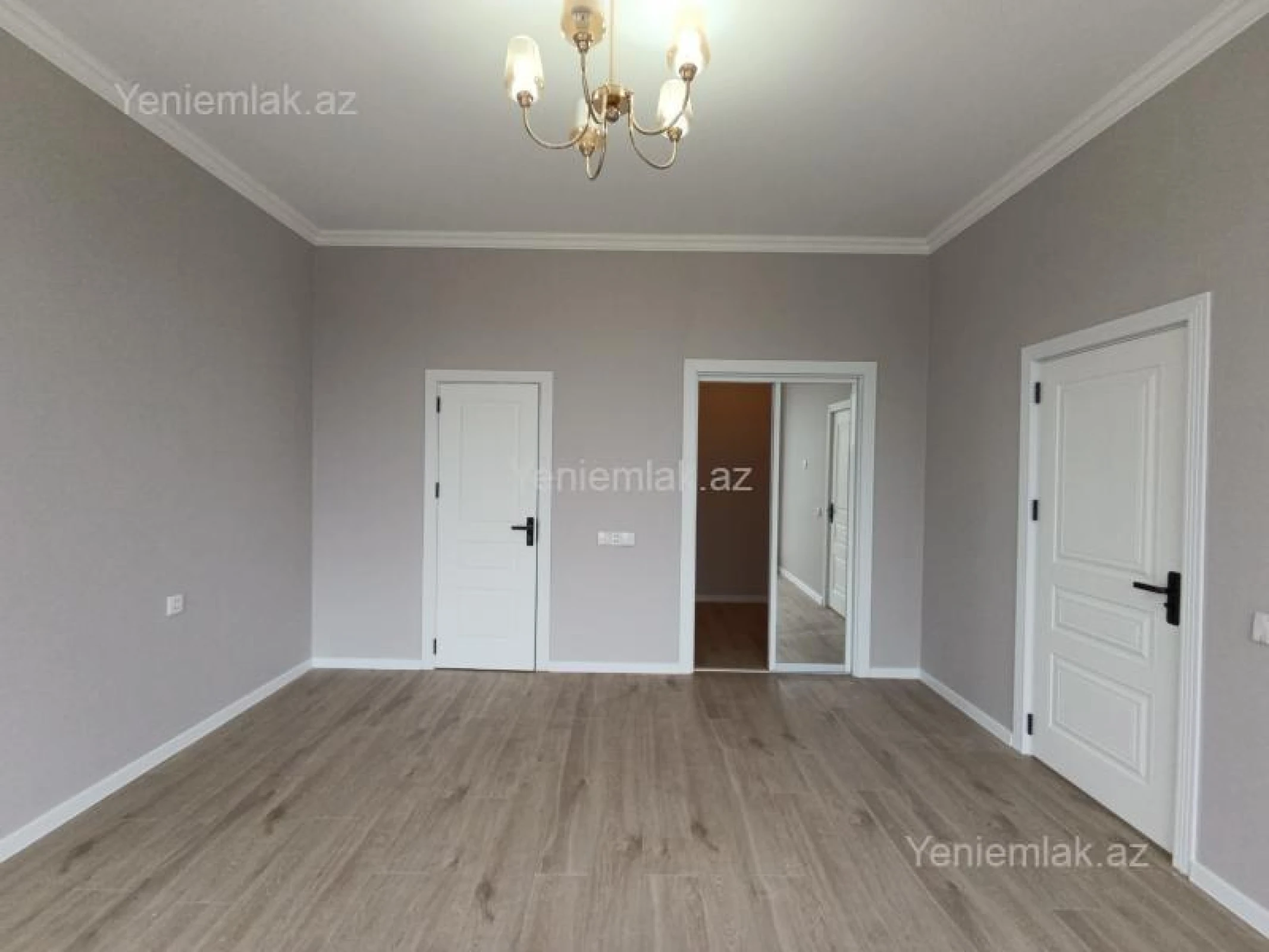 Satılır 5 otaqlı həyət evi 200 m²