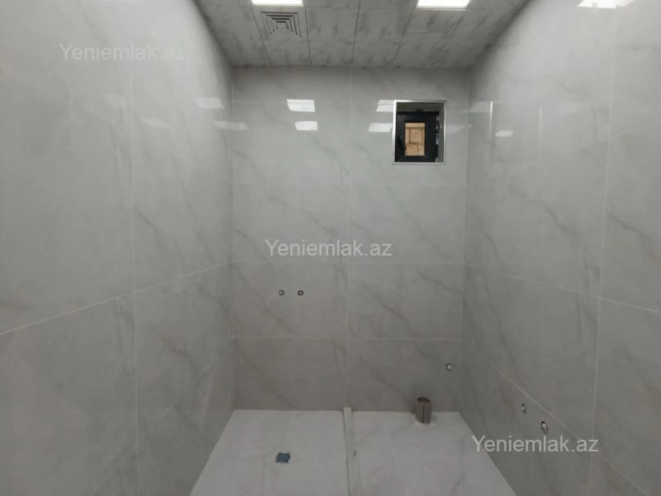 Satılır 5 otaqlı həyət evi 200 m²