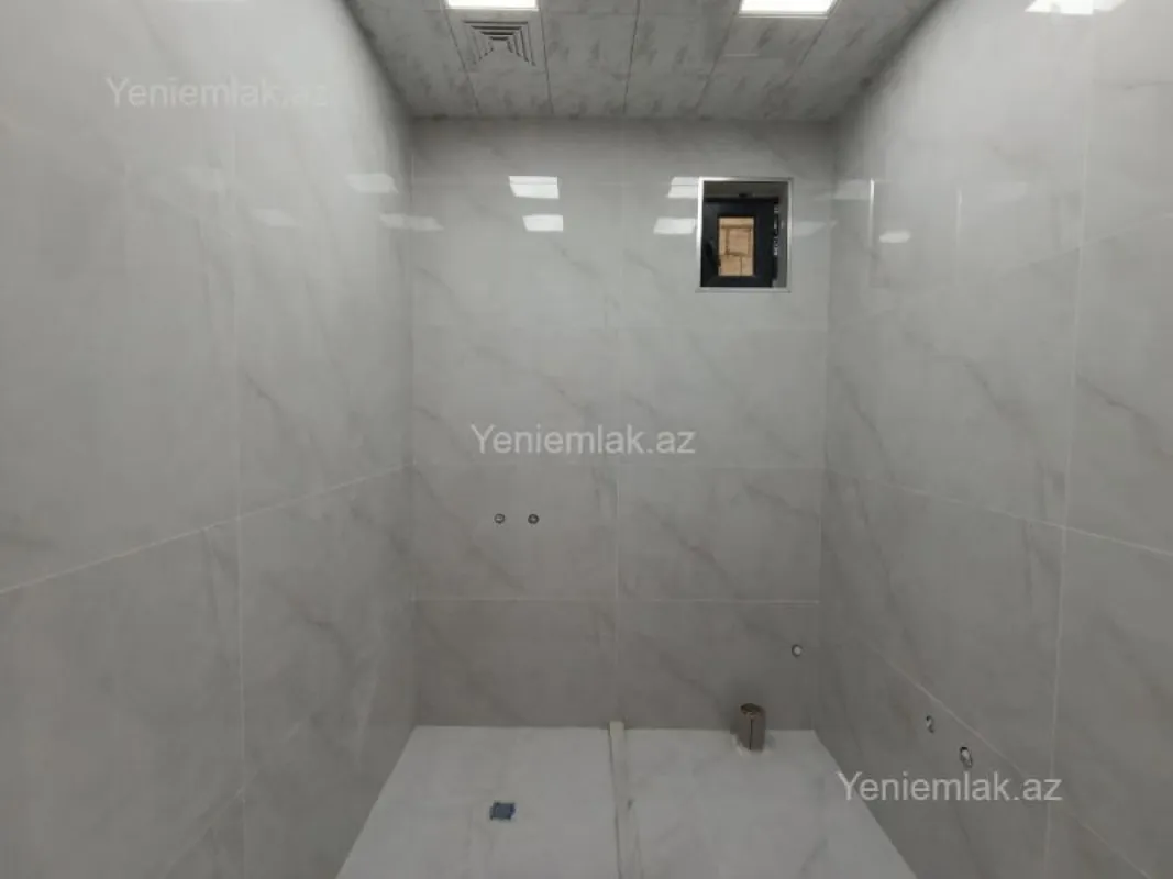 Satılır 5 otaqlı həyət evi 200 m²