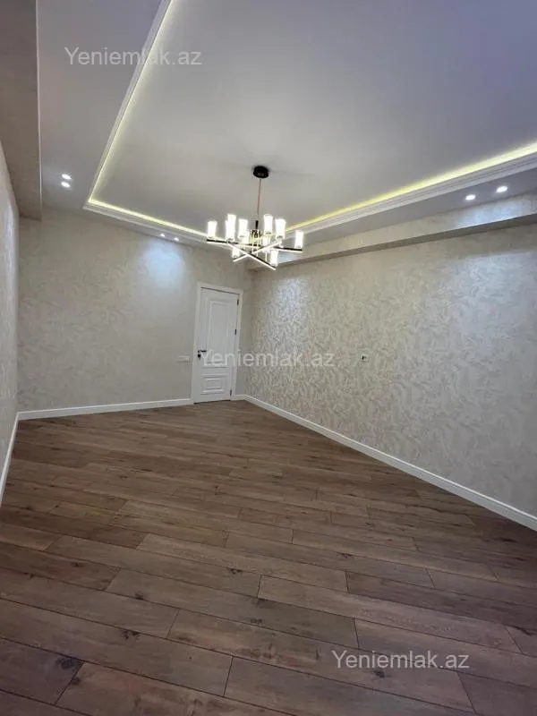 Satılır 2 otaqlı yeni tikili 72 m²