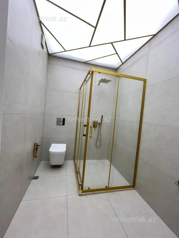 Satılır 2 otaqlı yeni tikili 72 m²