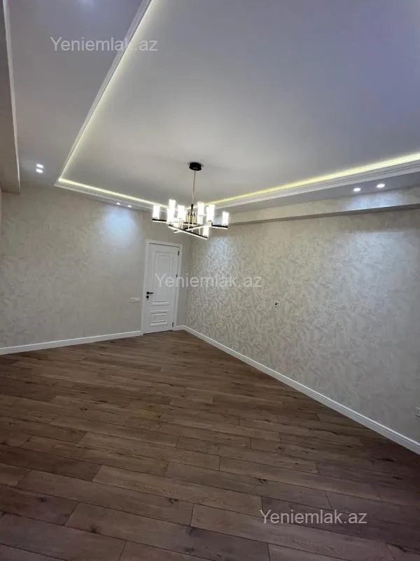 Satılır 2 otaqlı yeni tikili 72 m²