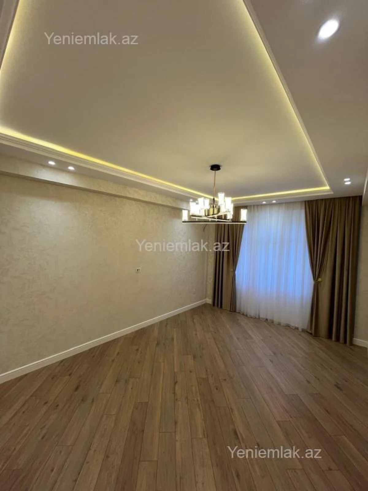 Satılır 2 otaqlı yeni tikili 72 m²