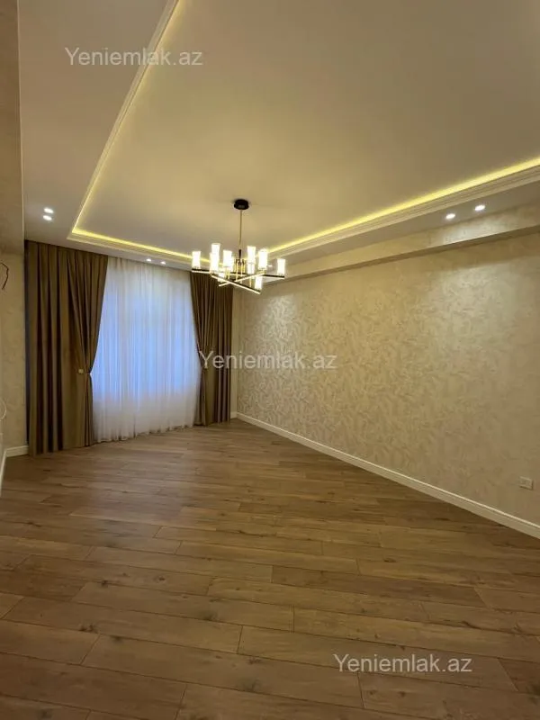 Satılır 2 otaqlı yeni tikili 72 m²