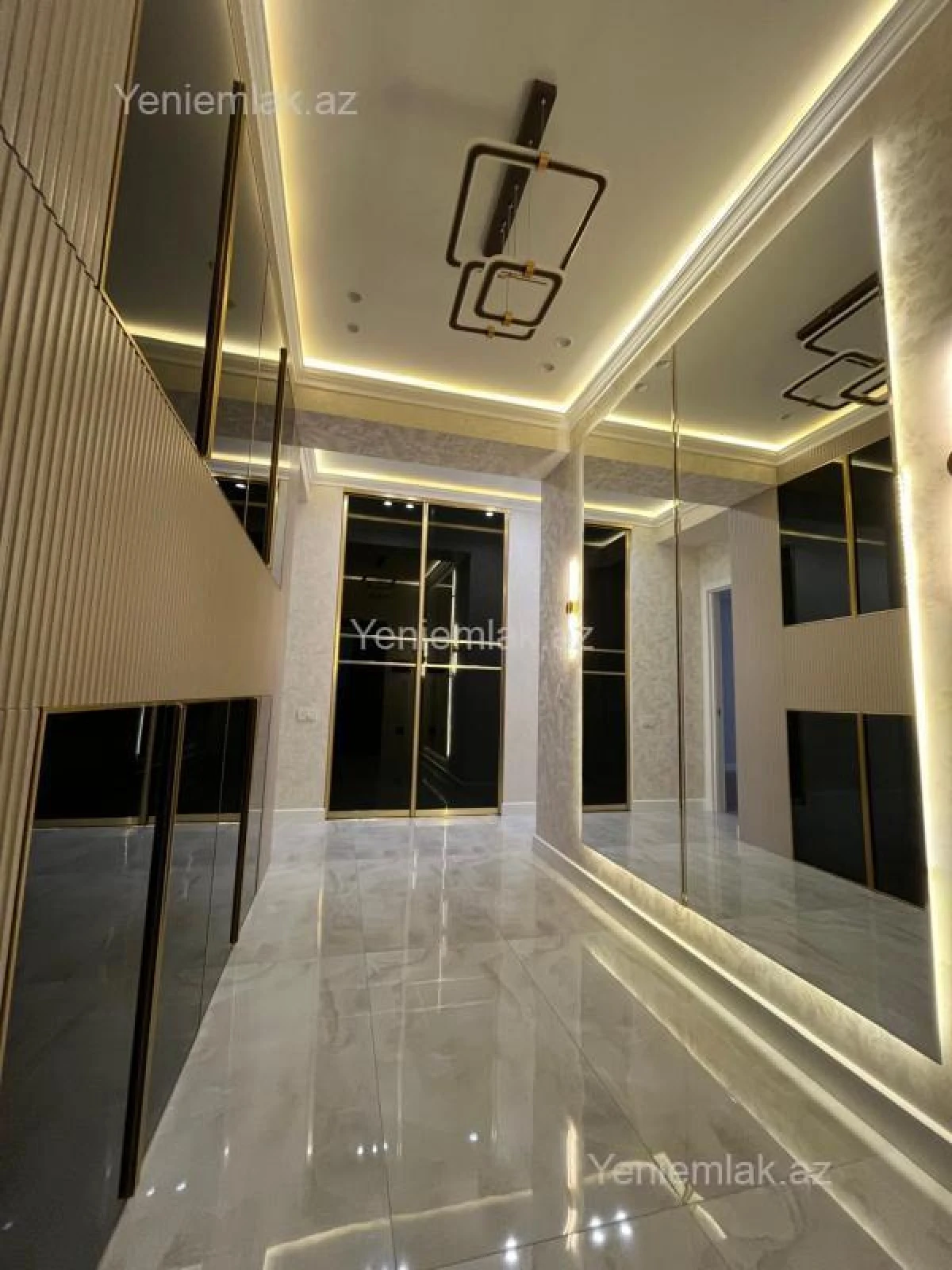 Satılır 2 otaqlı yeni tikili 72 m²
