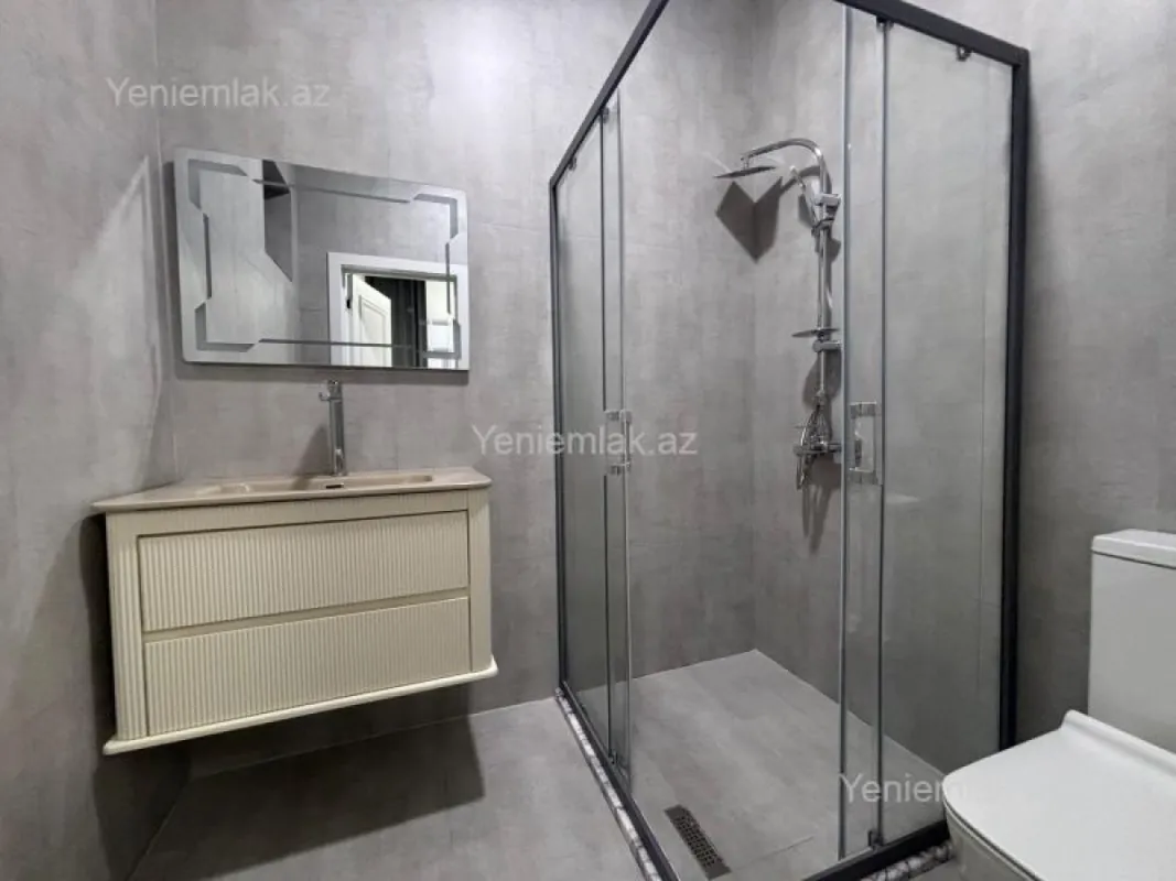 Satılır 4 otaqlı həyət evi 180 m²