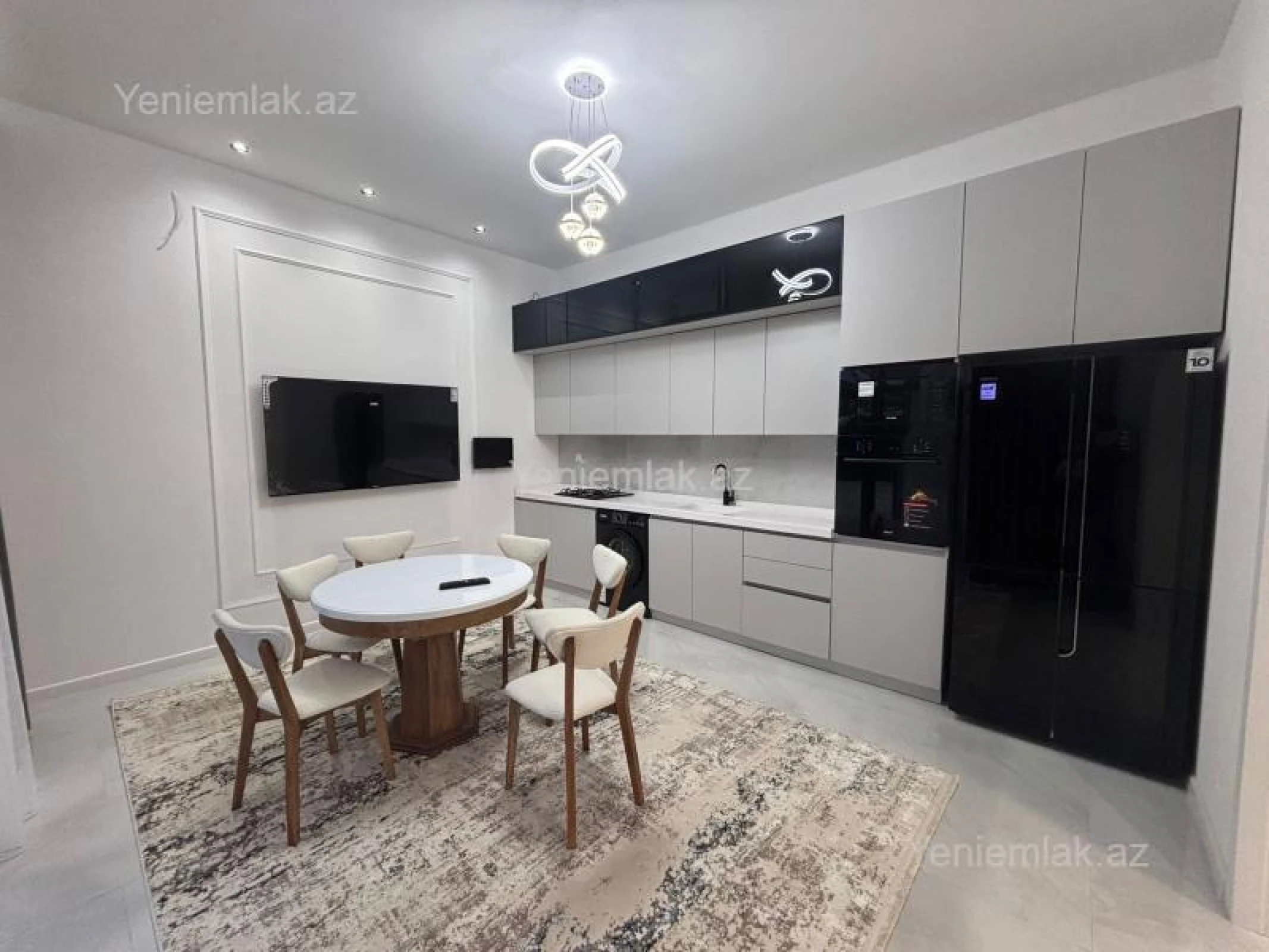 Satılır 4 otaqlı həyət evi 180 m²