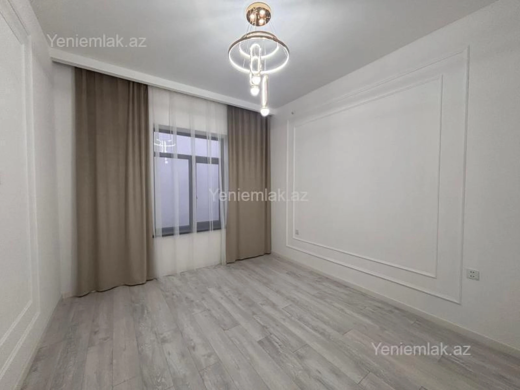 Satılır 4 otaqlı həyət evi 180 m²