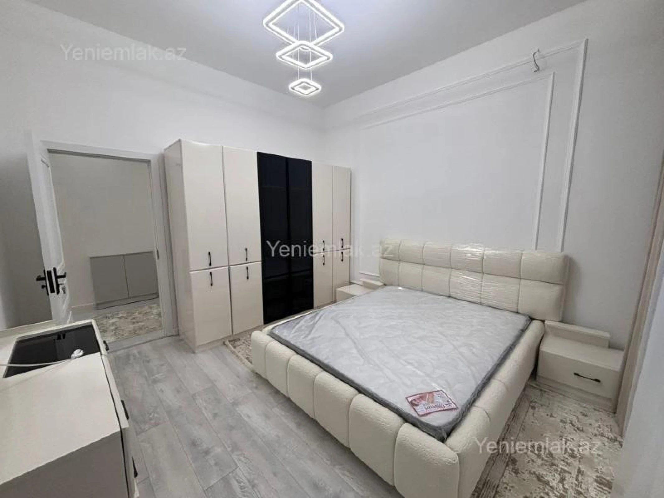 Satılır 4 otaqlı həyət evi 180 m²