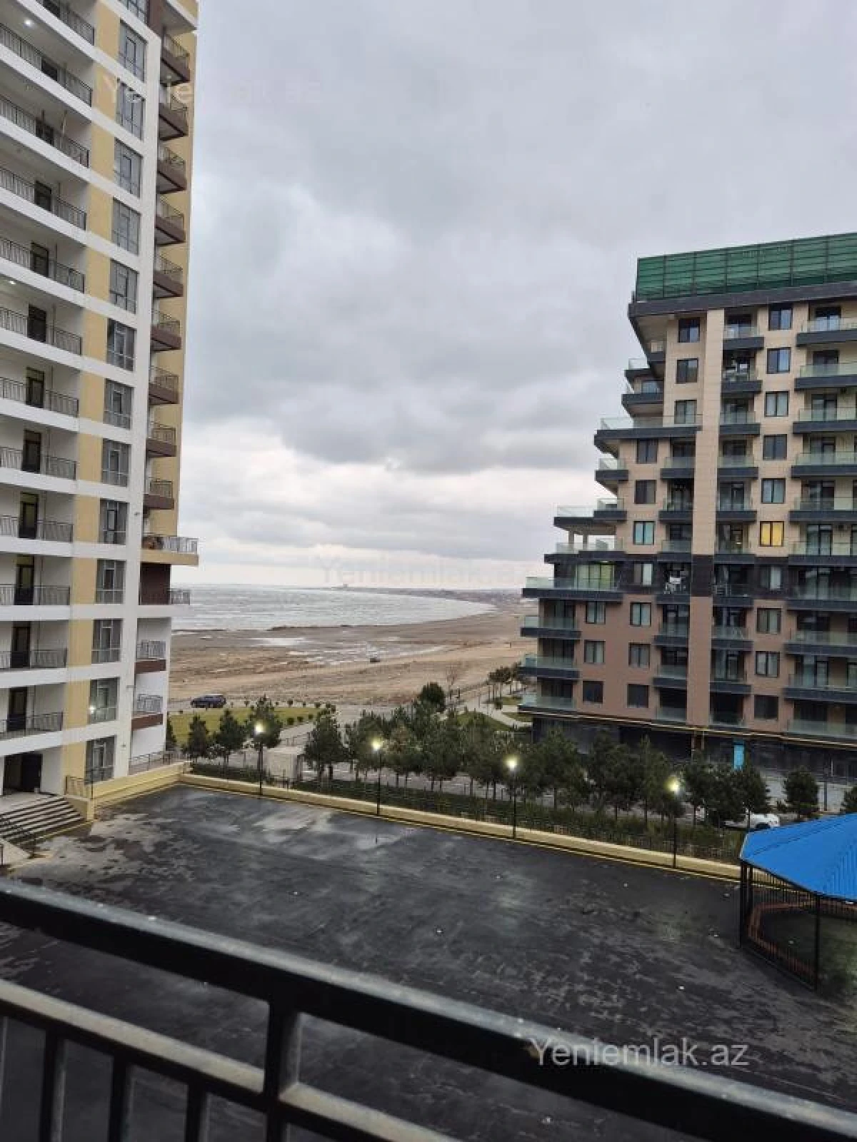 Satılır 2 otaqlı yeni tikili 76 m²