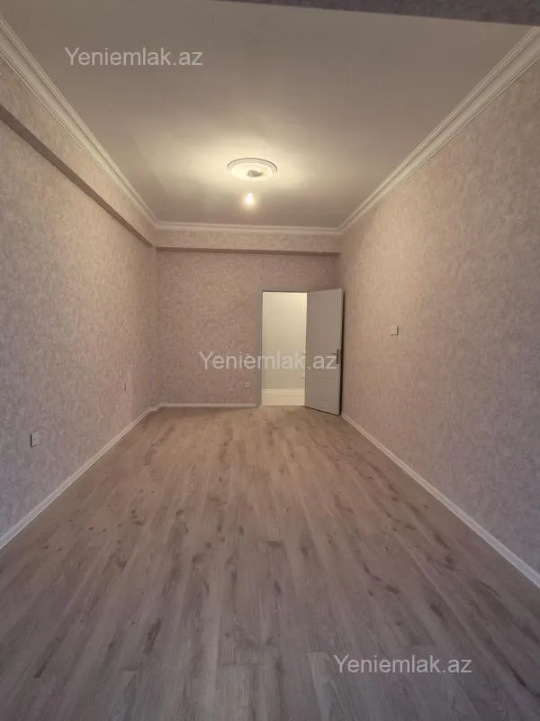 Satılır 2 otaqlı yeni tikili 76 m²