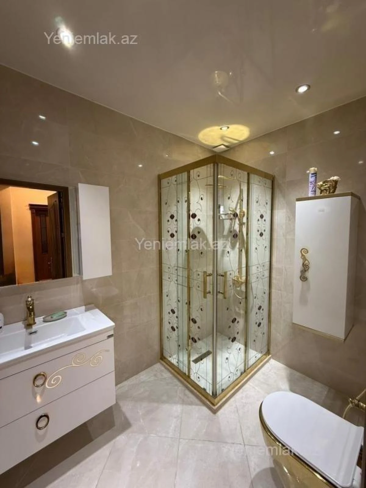 Satılır 3 otaqlı yeni tikili 110 m²