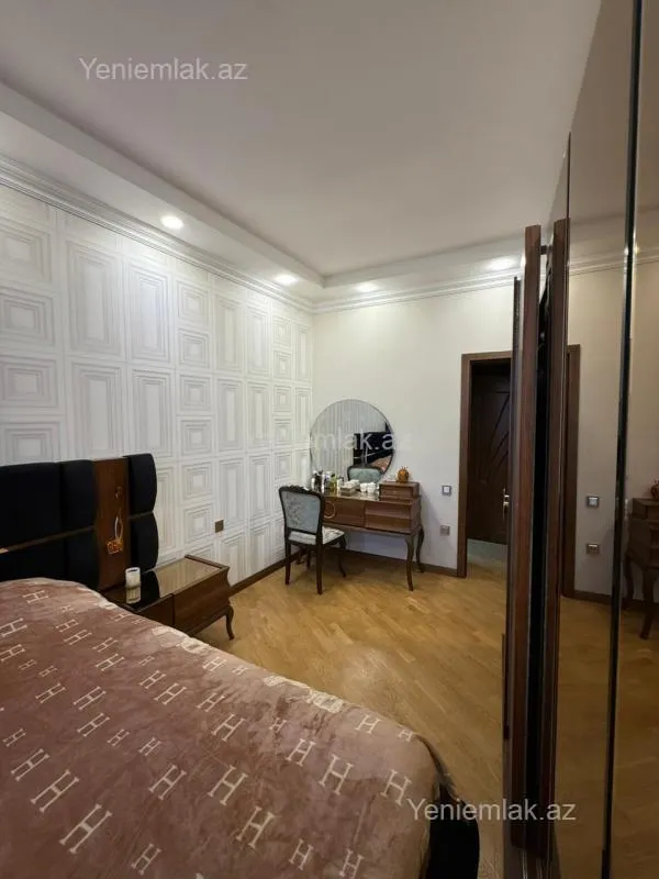 Satılır 3 otaqlı yeni tikili 110 m²