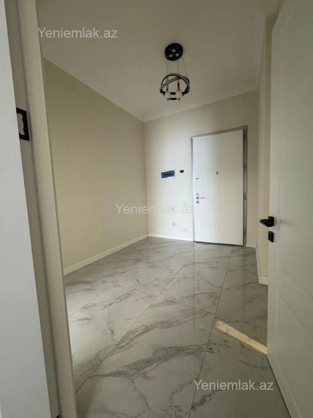 Satılır 2 otaqlı yeni tikili 60 m²