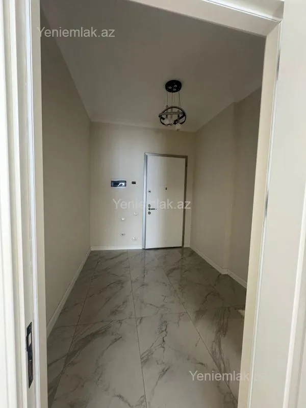 Satılır 2 otaqlı yeni tikili 60 m²