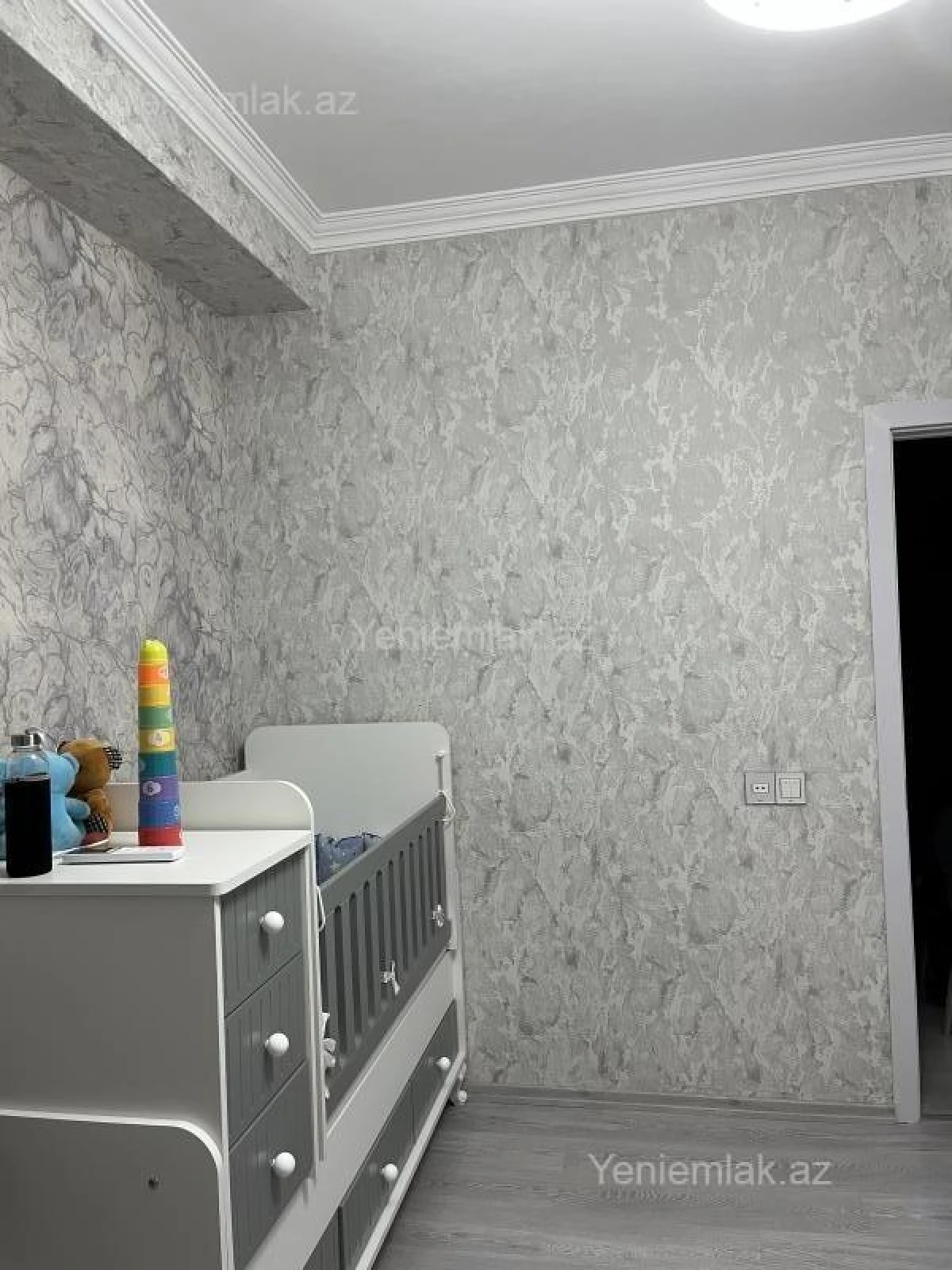 Satılır 3 otaqlı yeni tikili 130 m²