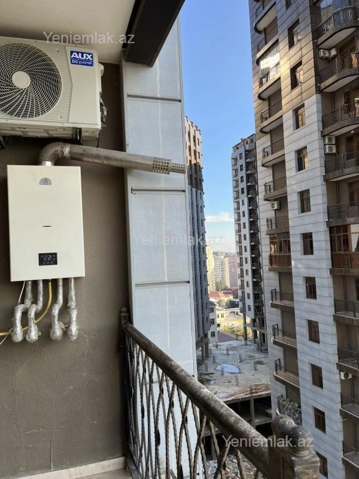 Satılır 3 otaqlı yeni tikili 130 m²