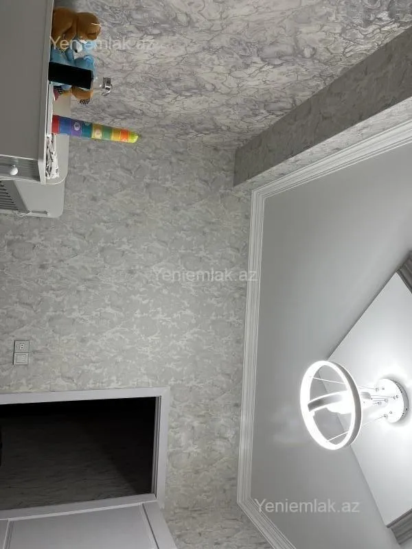 Satılır 3 otaqlı yeni tikili 130 m²