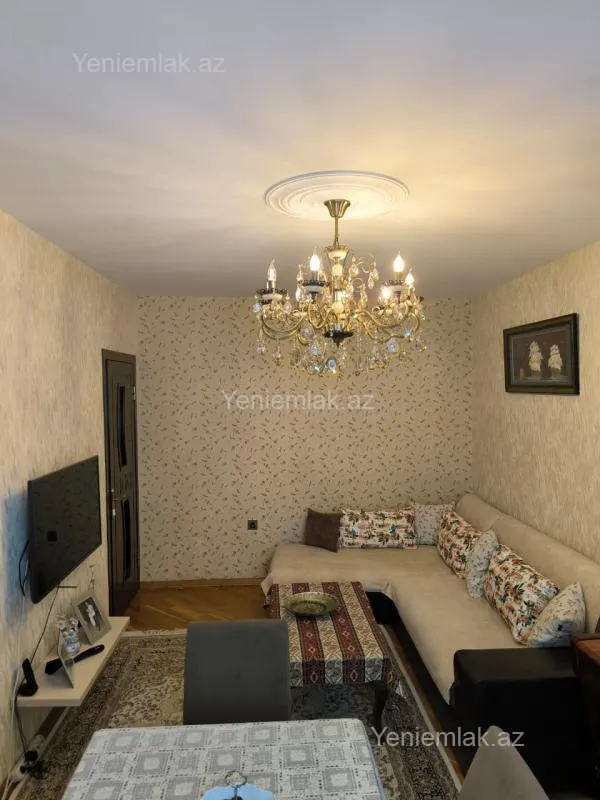 Satılır 3 otaqlı köhnə tikili 85 m²