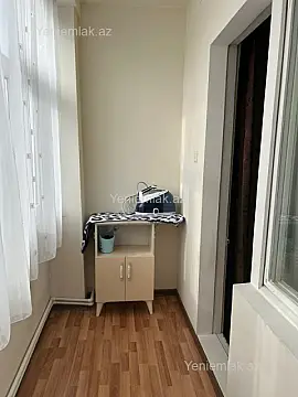 Satılır 2 otaqlı köhnə tikili 55 m²