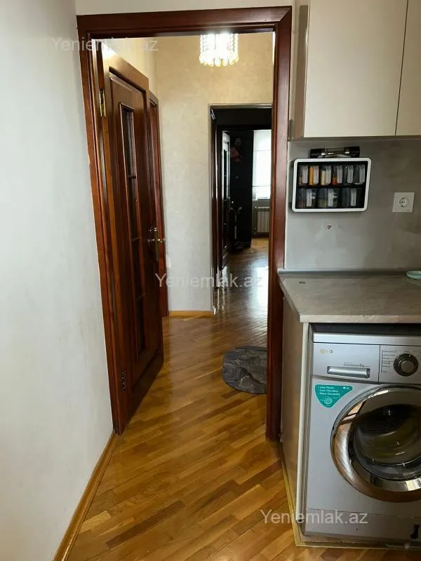 Satılır 2 otaqlı köhnə tikili 55 m²