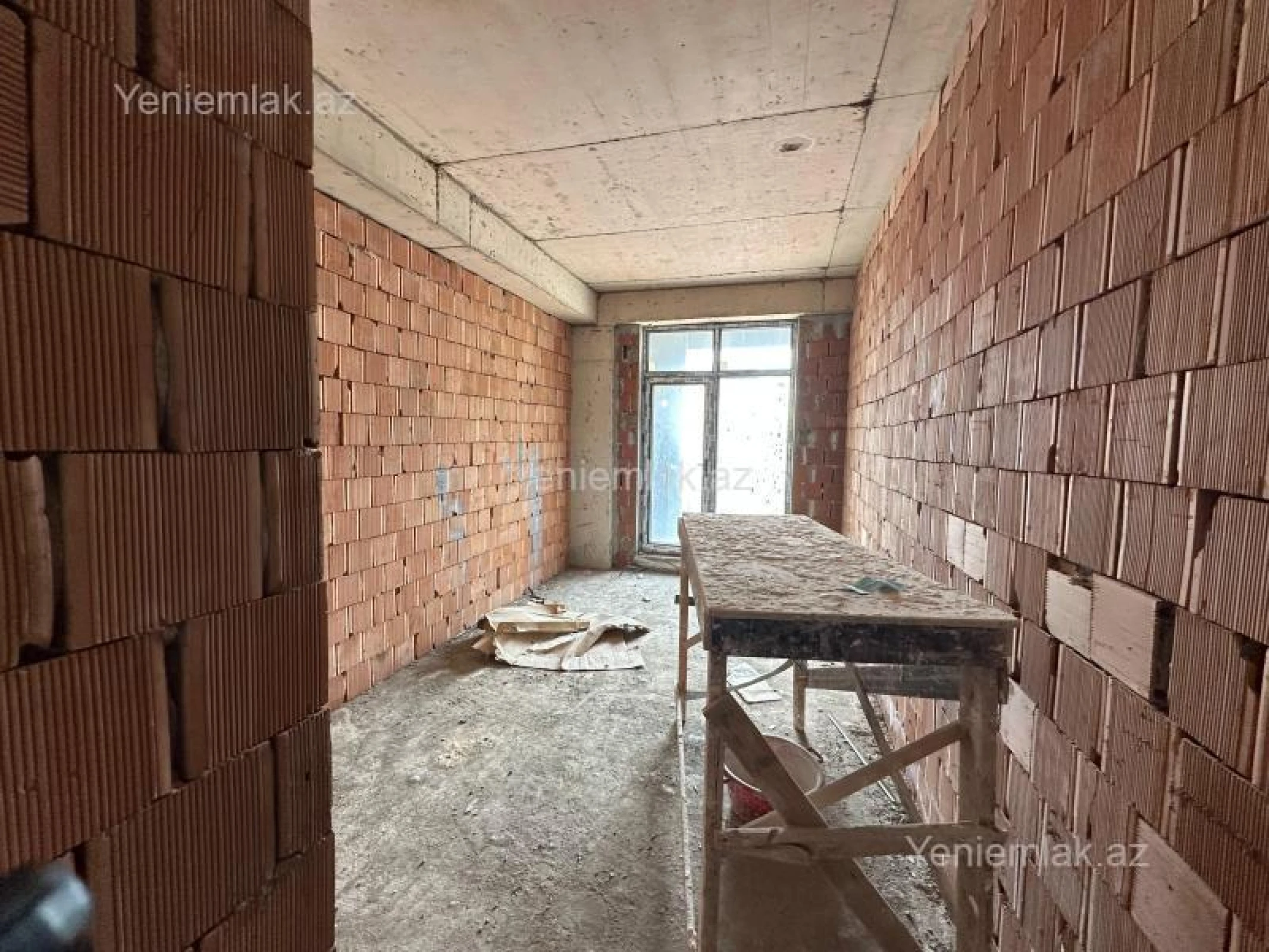 Satılır 2 otaqlı yeni tikili 72 m²