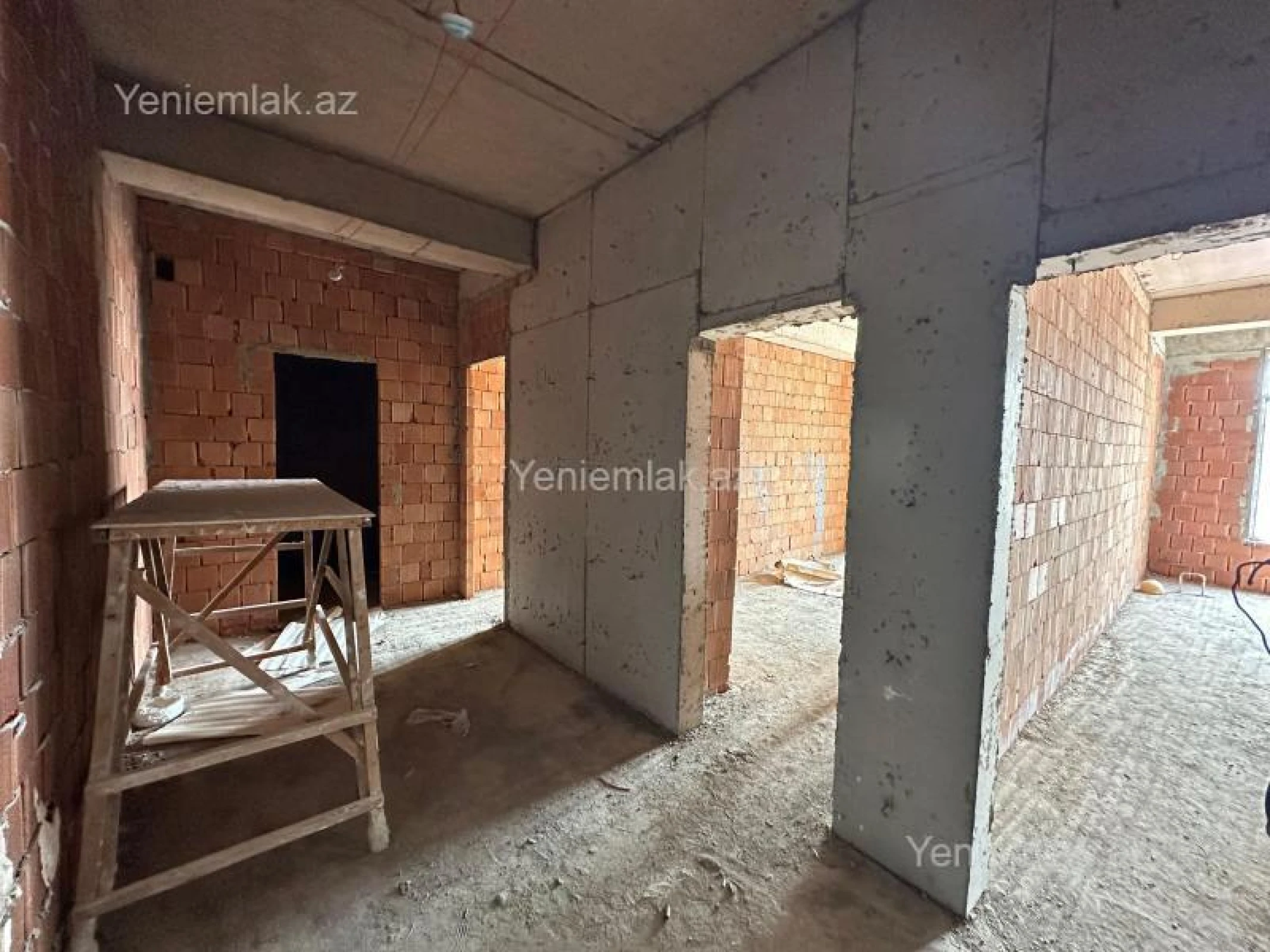 Satılır 2 otaqlı yeni tikili 72 m²