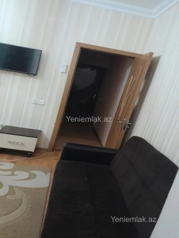 Satılır 2 otaqlı köhnə tikili 35 m²