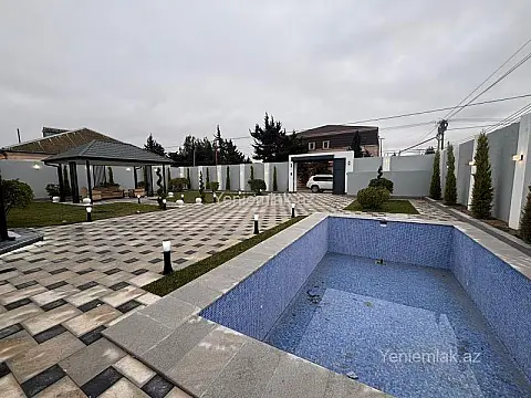 Satılır 8 otaqlı həyət evi 350 m²