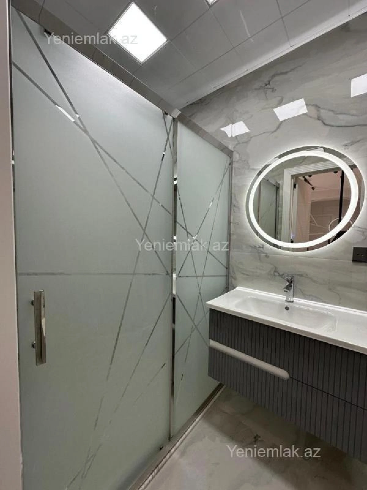 Satılır 3 otaqlı yeni tikili 110 m²