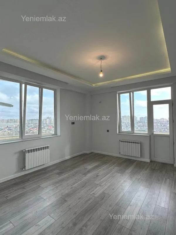 Satılır 3 otaqlı yeni tikili 110 m²