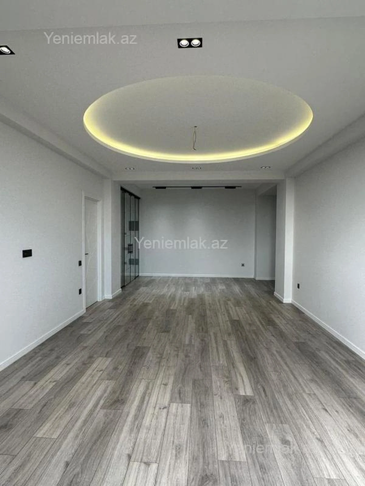 Satılır 3 otaqlı yeni tikili 110 m²