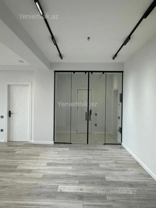 Satılır 3 otaqlı yeni tikili 110 m²