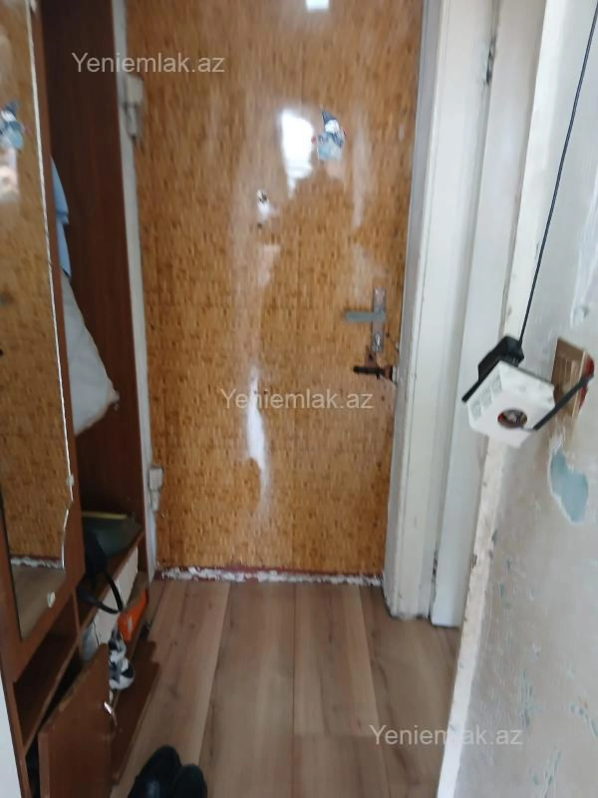 Satılır 2 otaqlı köhnə tikili 32 m²